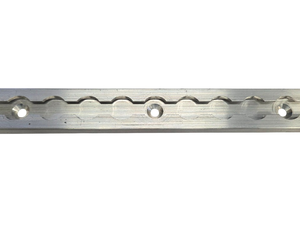 Small Porter Track Drilled Slimline Cargo L Track 970mm – MUD-UK