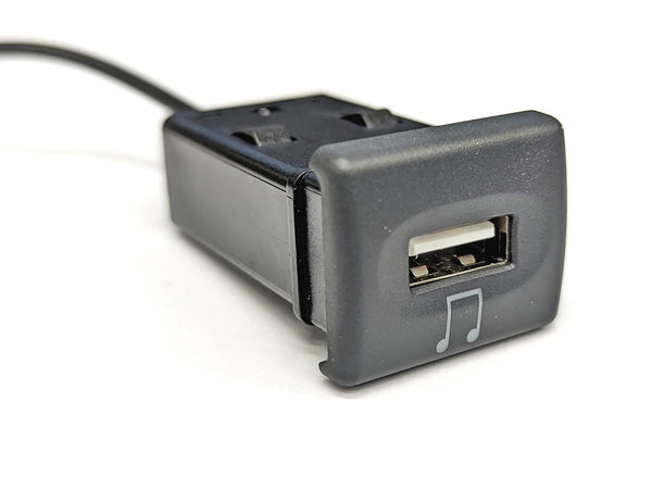 MUD Land Rover USB Extension Socket